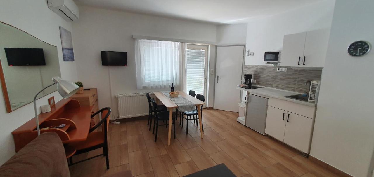 Forrest Apartman Gyenesdiás Extérieur photo