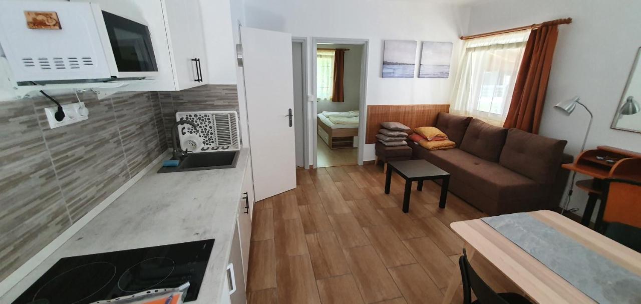 Forrest Apartman Gyenesdiás Extérieur photo